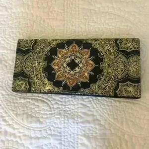 veritable cuir clutch purse baroque print
